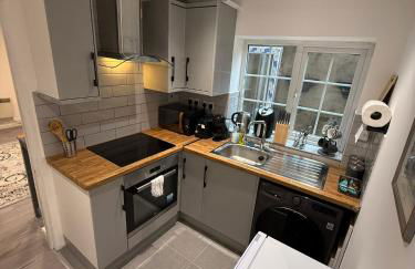 Ground Floor Apartment with Private Garden - Near Victoria Park - Foto 18