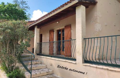 Gîte de la Tride 2 avec terrasse proche du centre - Photo 2