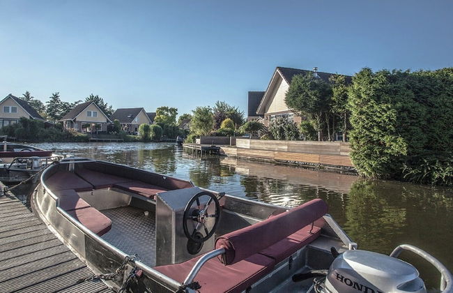 Lovely Holiday Home With Jetty Near Ijsselmeer - Foto 38