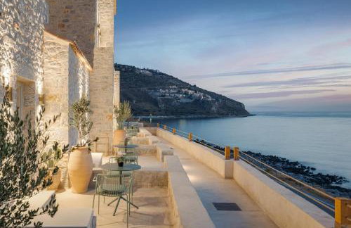 Yerma Suites Limeni - Photo 2