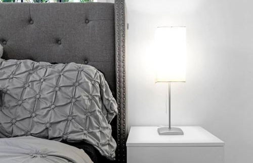 Stunning Hollywood Pool Home - Foto 23