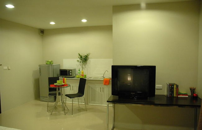 Bangkok Living - Photo 23