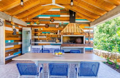 Villa Majkovica - 4 Bedroom Villa with Private Pool & En-Suite Bathrooms & Parking - Photo 11