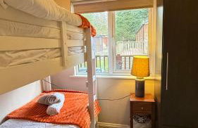 Cheerful 3 bedroom Lodge At White cross Bay Windermere - Photo 54