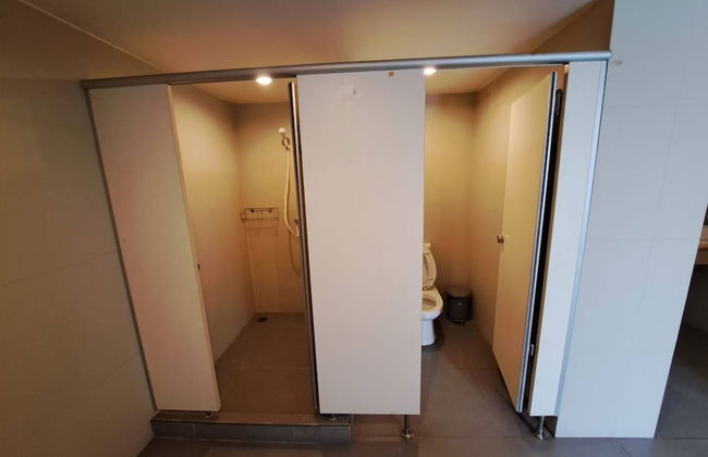 5B - 2 Bedroom Downtown Apartment With Shared Pool - Photo 51