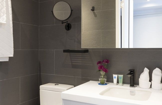 CHI Residences 138 - Photo 32