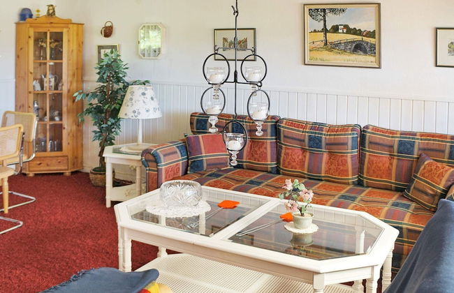 4 Person Holiday Home in Hastveda - Foto 7