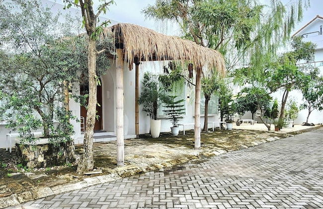 Floraison Living Villa Yogyakarta - Foto 61