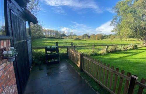 Windsor/Ascot/Bracknell beautiful barn - Photo 4