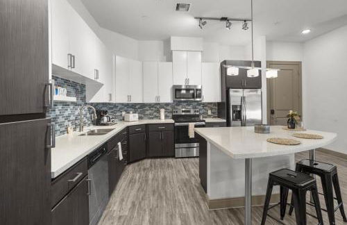 Modern 2BR CozySuites on Town Lake waterfront 03 - Foto 10