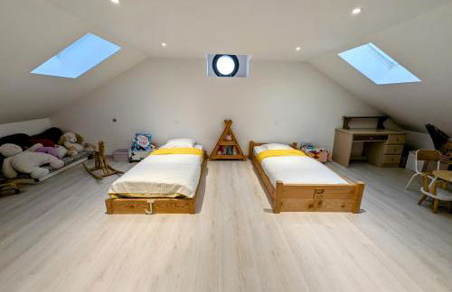 Grande ferme de 250m2 rénovée au charme rustique - Foto 37