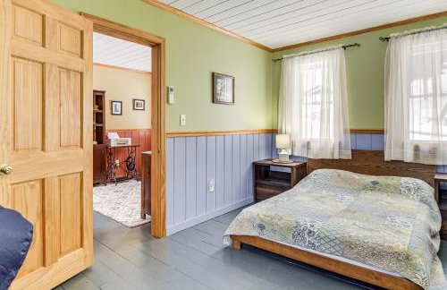 Lakeside Living in Wilton! Family Home with Views - Foto 19