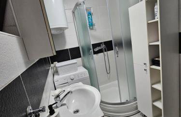 Apartment Lela - self check-in and check-out - Foto 17