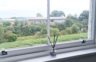 Hyland Apartment by CityNest - Foto 26