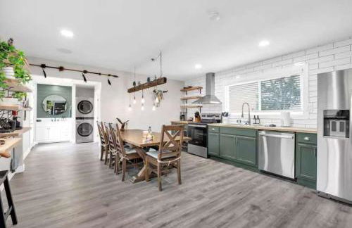 25 Min to Grand Canyon Shuffleboard Fire Pit - Foto 30