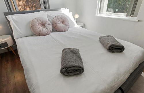 Stunning studio flat with free on-street parking! - Foto 15