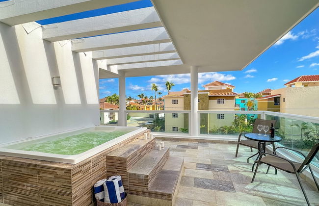 Incredible 3 BR Penthouse w BBQ Jacuzzi - Photo 60