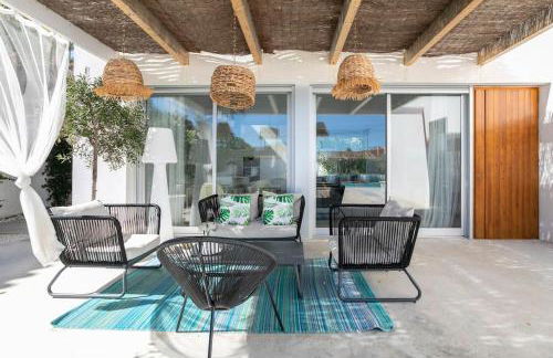 Villa Paloma with private pool, located 350m to the sea and tram station! - Photo 8