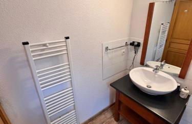 Grand appartement PEYRA'GOOD tout équipé linge de lit et de toilette inclus - 8 couchages - Station Peyragudes - Vue montagne - 2 balcons-terrasses - Foto 23