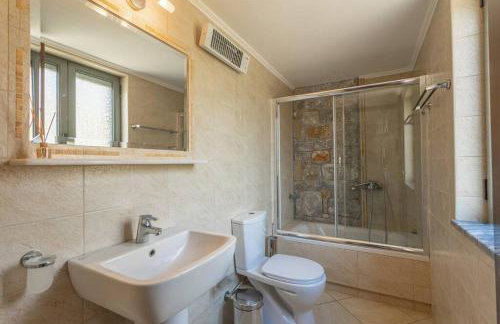 Luxury Villa Nefeli in Stoupa, Private Pool & BBQ - Foto 18