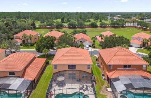 Large Spacious Home w Private Pool & Hot Tub - Photo 42