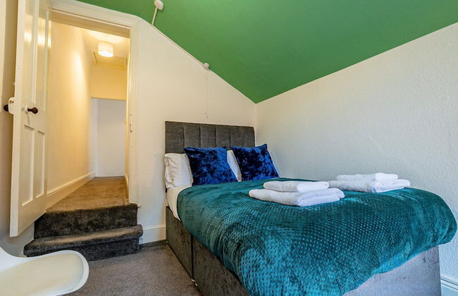 Host Stay Compton House - Foto 2