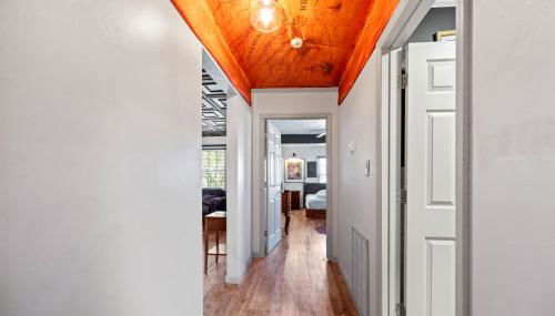 Romantic Colonial Hideaway in Historic Downtown - Pet Friendly - Foto 3