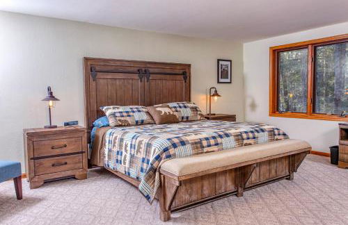 Cabin in the Woods by Simple Life Rentals - Foto 9