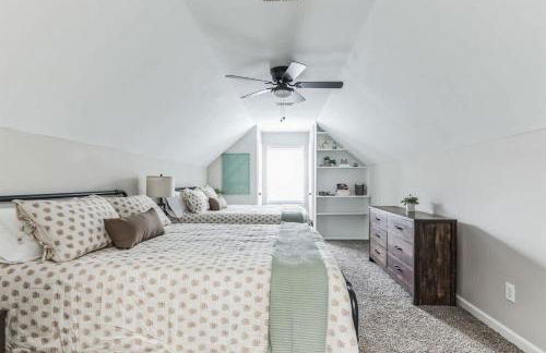 Charming Farmhouse Retreat in Madison AL - Photo 46