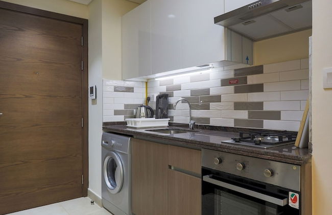 Friendly Studio Apartment With Beautiful Living - Foto 5