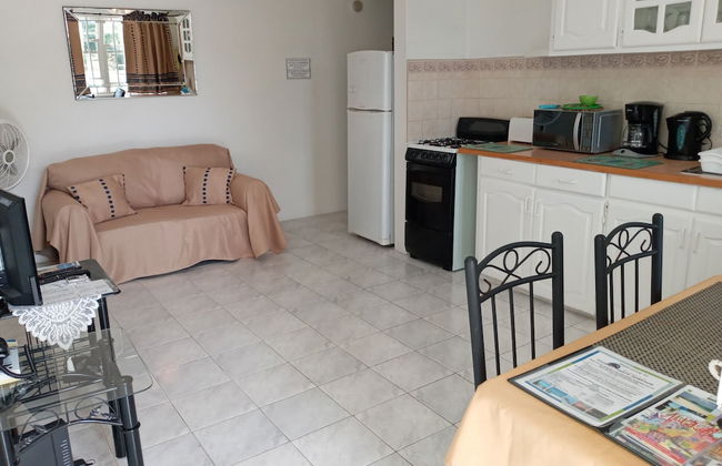 Cumber's Tropical Apartments - Foto 36