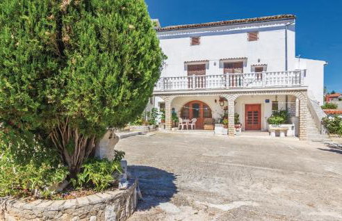 Two-Bedroom Apartment In Porec - Photo 1