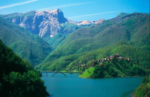 Tuscan Farmhouse in Castiglione di Garfagnana with Garden - Foto 75
