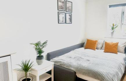 Amazing Location - City of London- 2 Bedroom Stunning Canal View House With Private Garden,Parking & Balcony - Foto 35