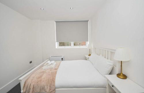 Modern 1 Bedroom Apartment in Morley with Parking - Foto 45