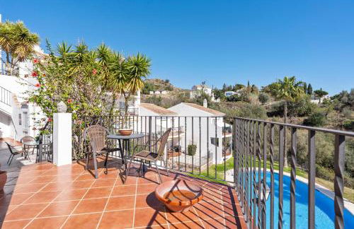 Sunny flat with pool by Costarentals - Ref 52 - Photo 30
