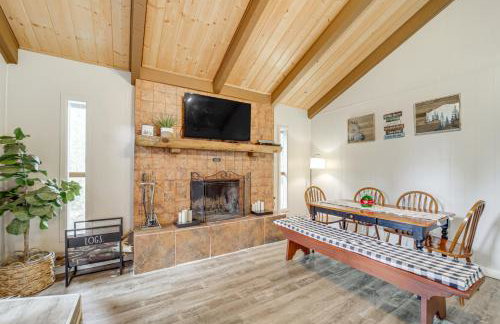 Near Fossil Creek and Trails Scenic Pine Cabin! - Foto 5