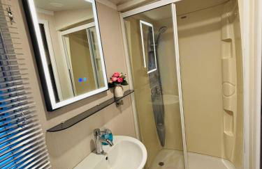 Haven Holiday Park, Kent Coast - Photo 13