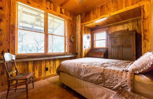 Glamping Cabin Rental for Groups on Lake Buchanan in Texas Hill Country - Foto 4