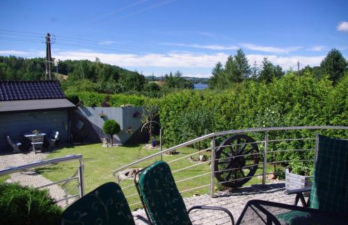 Dom z widokiem na jezioro i domek nad jeziorem - Foto 42