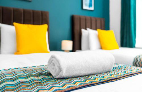 3 Bedroom House - Garden - Parking - Interior Designed - Netflix - Wifi - 52H - Foto 47