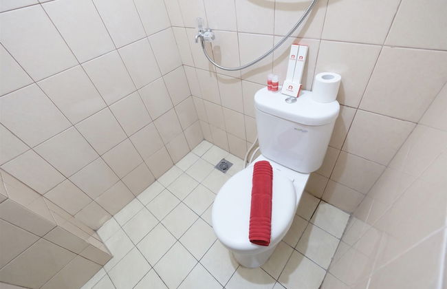 Strategic and Simple Studio Tifolia Apartment near Kelapa Gading - Photo 16