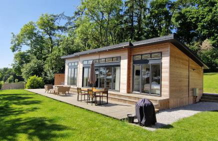 High Oaks Grange - Contemporary Lodges - Photo 11