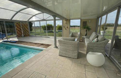 Domaine de la Chesnaie - Piscine couverte - Photo 5