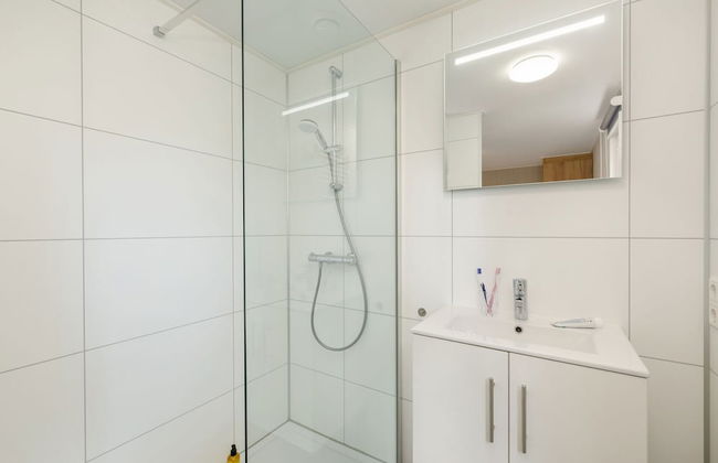 Cozy Chalet Close to the Beach - Photo 9