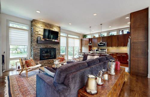 Lake Bluff - Photo 2