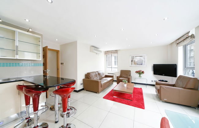 Baker Street Suites - Photo 78