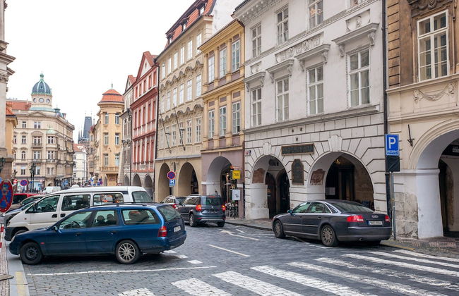 St. Nicholas Church view apartment - Photo 28