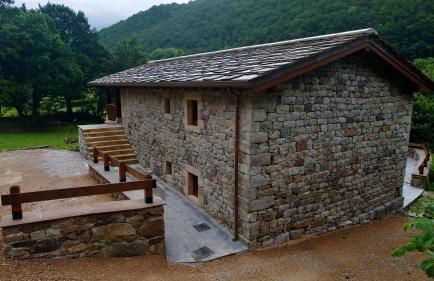 Cabaña Pasiega Castro Valnera - Foto 3