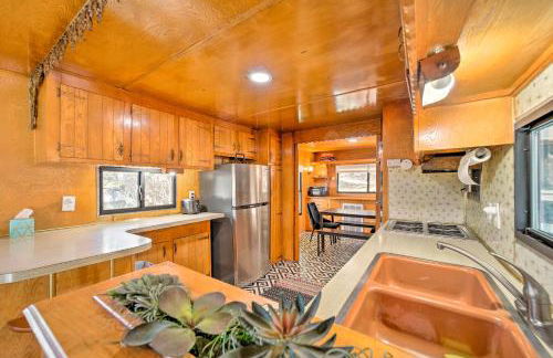 Hot Tub and Deck Waterfront Escape in Payson! - Foto 4